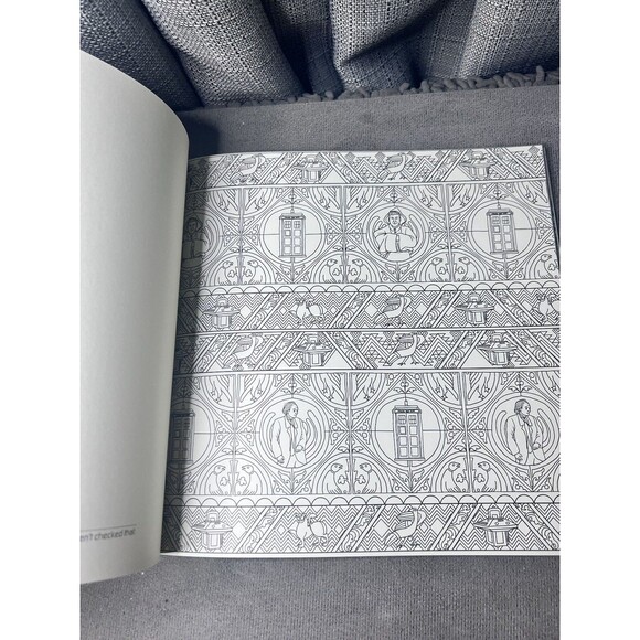 DOCTOR WHO BBC Coloring Book 45 Pictures To Color Plus Timeless Quotes To Read - Picture 2 of 10